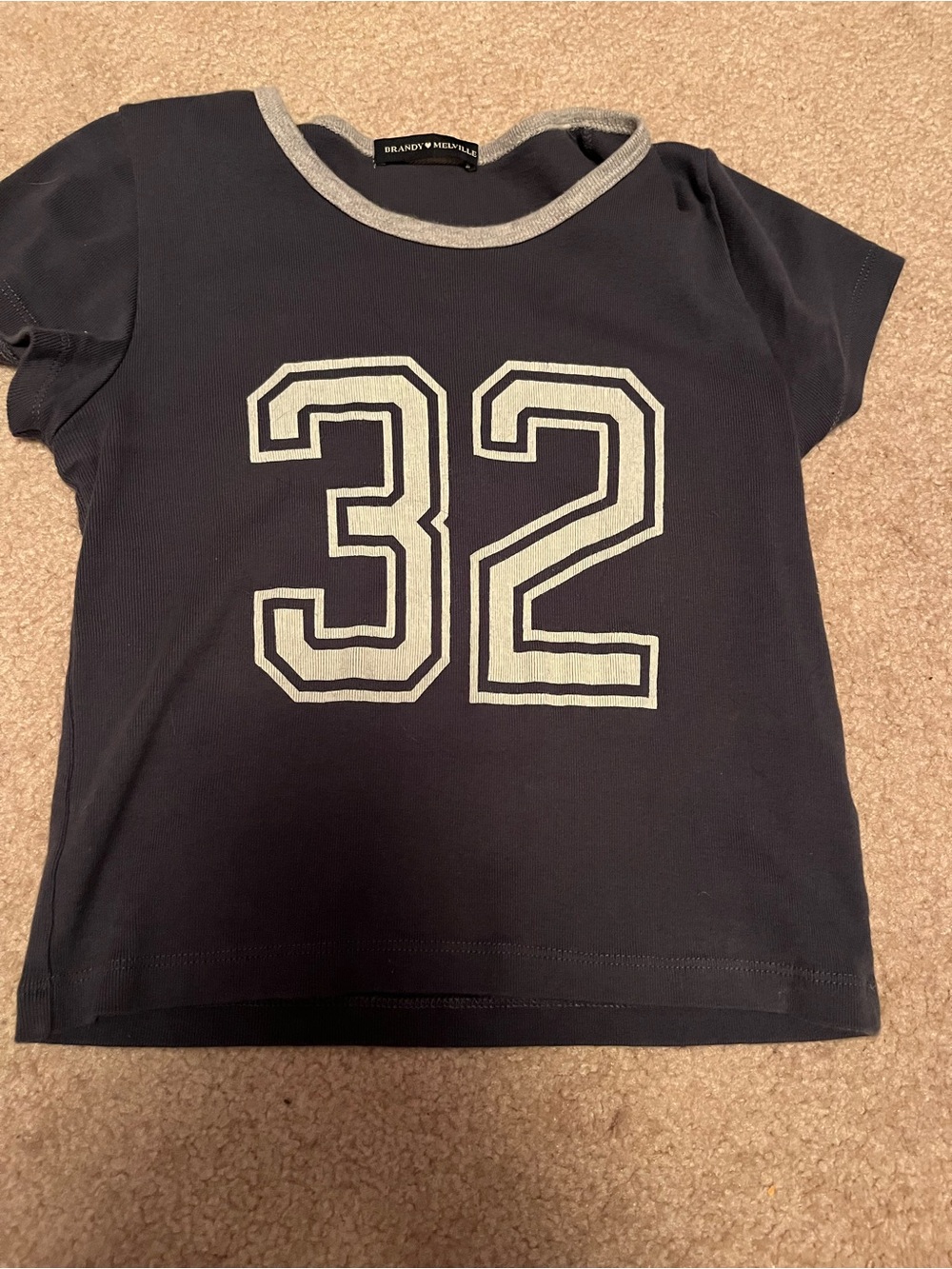 Brandy Melville Navy & Silver '32' Graphic Cropped Tshirt